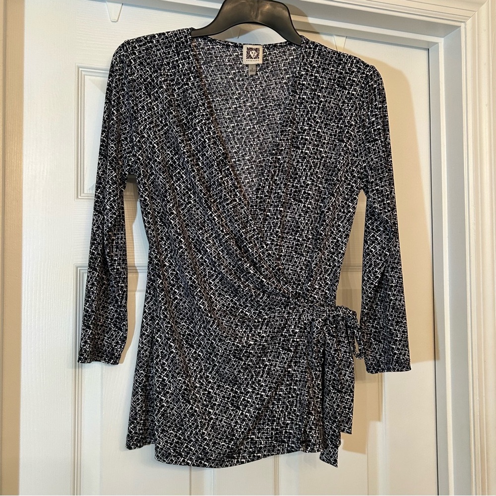 Anne Klein Faux Wrap Top Black & White Size S - Picture 2 of 8